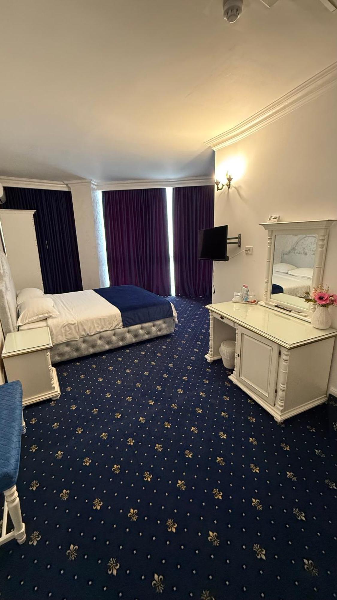 Hotel Central Слобозія Екстер'єр фото
